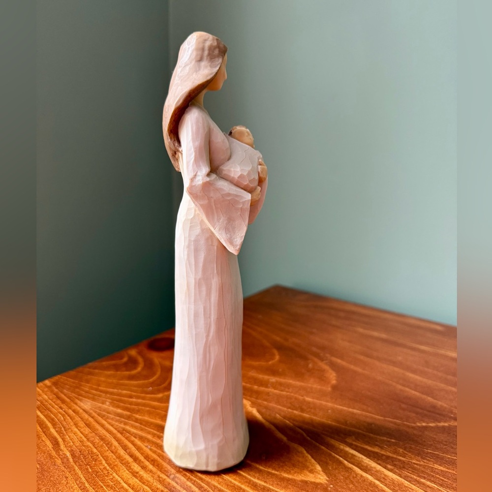 Carved Mother and Baby Figurine in Soft Cream Mother’s Day Maternity Gift - Picture 4 of 5